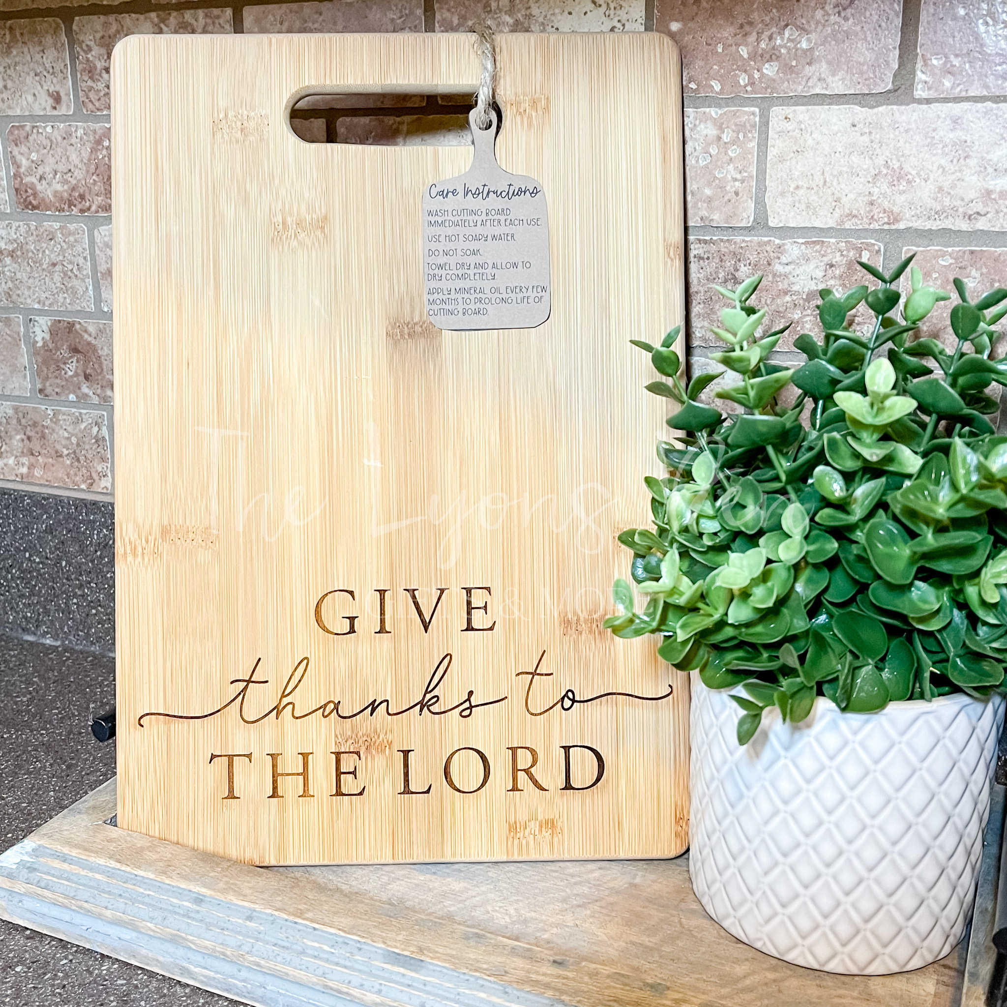 Give Thanks To The Lord Cutting Board RTS